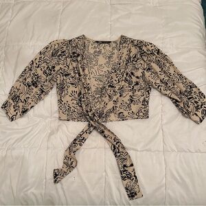 Zara Floral Wrap Top - Black and Tan sz small